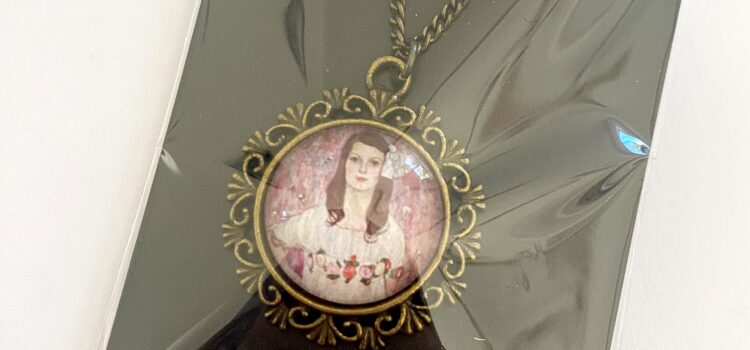 Portrait – Glass tile necklace